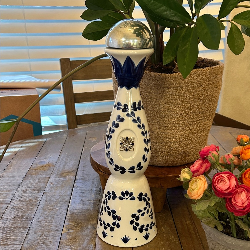 Clase tequila empty ceramic bottle